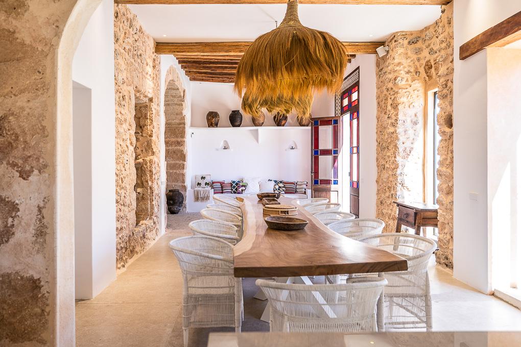 Extraordinary Modernized Estate in Santa Maria